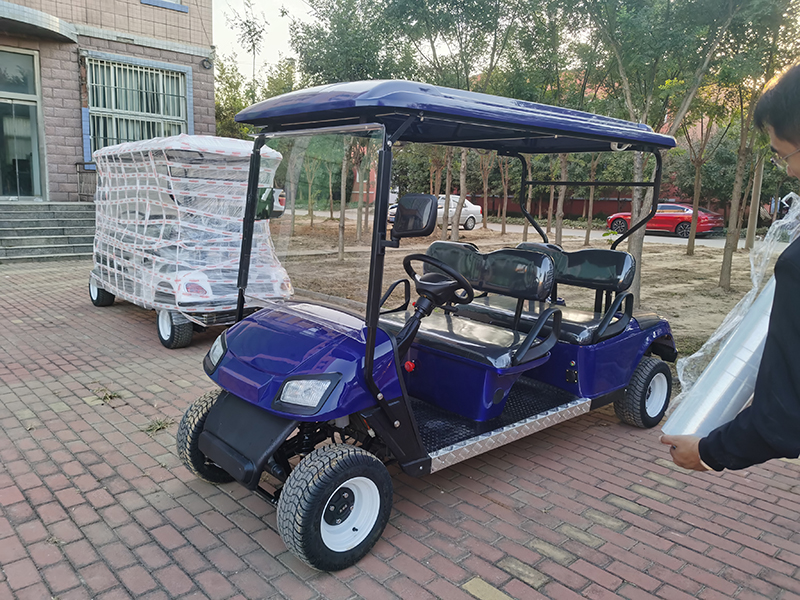 電動(dòng)高爾夫球車4座